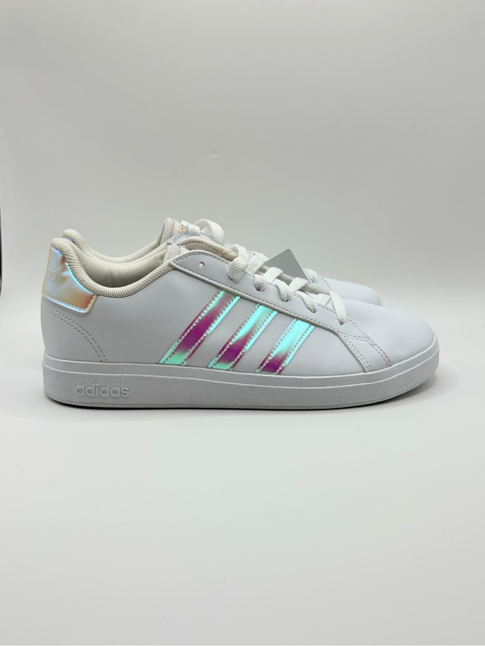 adidas‎ Grand Court 2.0 K Kids' White Sneakers with Iridescent Stripes 5Y/6.5W